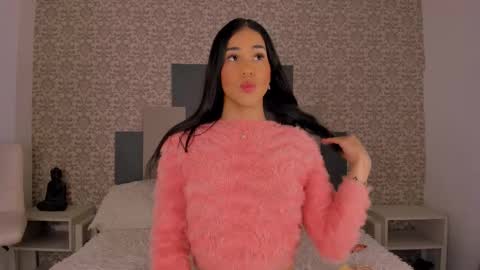 Snapshot of isa_little_star chatting on October 2025 12:50:01 PM Isa online show from October 2025 12:50:01 PM