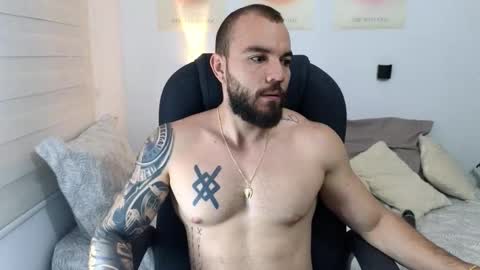 Isaac carter online show from September 2025 11:11:01 AM