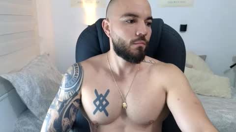 Isaac carter online show from September 2025 11:11:01 AM