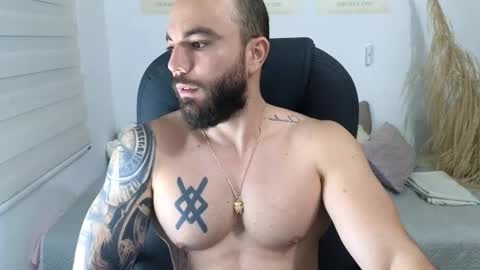 Isaac carter online show from December 2025 11:08:02 AM