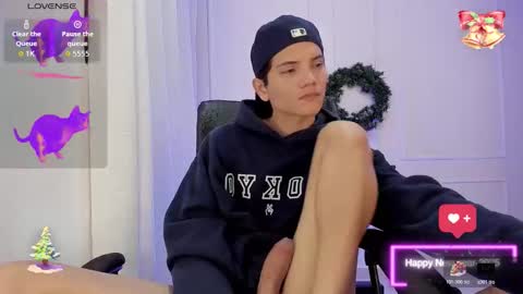 Snapshot of isaac_miler chatting on December 2025 11:10:01 PM isaac online show from December 2025 11:10:01 PM