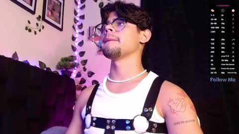 Isaac Saenz. online show from February 2025 01:34:01 AM