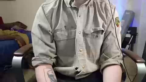 isaac online show from October 2025 10:44:01 PM