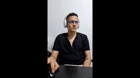 Isaac online show from March 2026 03:47:01 AM