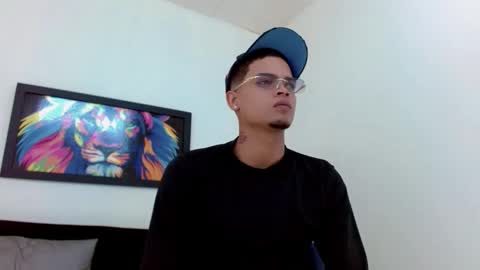 Snapshot of isaacas chatting on November 2025 11:31:02 AM Isaacas online show from November 2025 11:31:02 AM