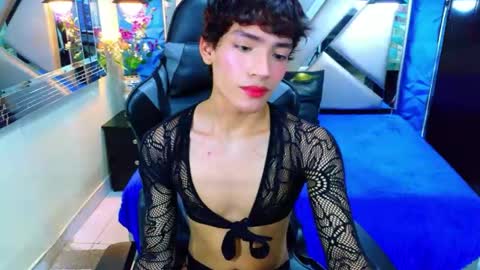 isaacnova online show from April 2026 07:50:02 PM