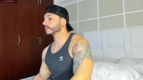 Snapshot of isaacs11 chatting on July 2026 12:31:02 PM Isaac Surez online show from July 2026 12:31:02 PM