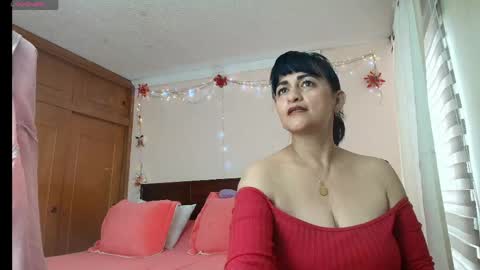 Isabeel Sofia online show from May 2026 02:01:02 PM