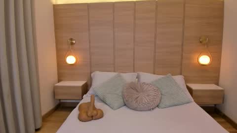 Snapshot of isabel_millher chatting on November 2025 03:07:01 AM Isa online show from November 2025 03:07:01 AM