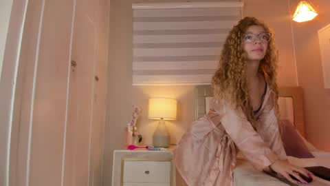 isabela__x online show from April 2026 11:35:01 AM