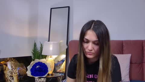 Snapshot of isabelasasha chatting on March 2025 09:07:02 AM Isa online show from March 2025 09:07:02 AM