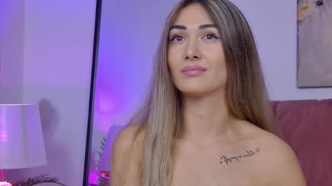 Snapshot of isabelasasha chatting on October 2025 01:19:01 PM Isa online show from October 2025 01:19:01 PM