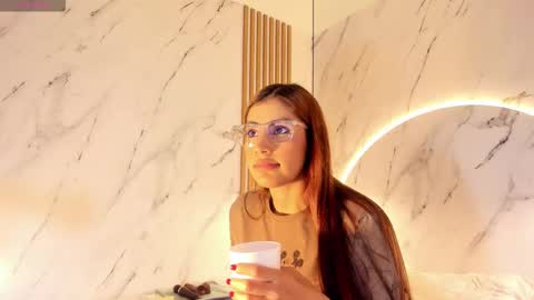 isabelastefano online show from December 2025 03:35:01 AM