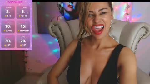 Isabel online show from December 2025 11:45:01 PM