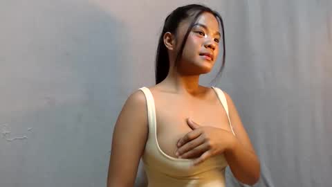 Isabell online show from May 2026 09:23:02 PM