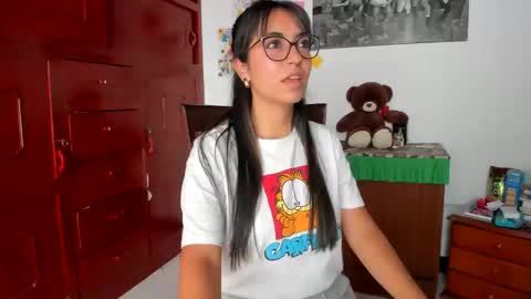 Snapshot of isabella22_1 chatting on January 2025 05:51:02 PM Isabella22 1 online show from January 2025 05:51:02 PM