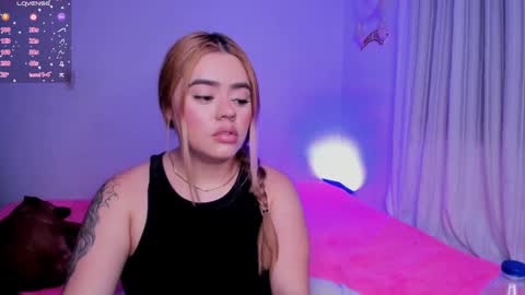 Isabella Arias online show from January 2025 11:38:02 PM