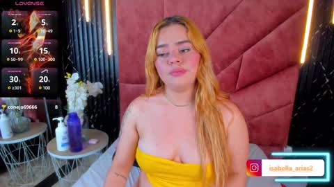 Isabella Arias online show from March 2025 10:18:02 AM