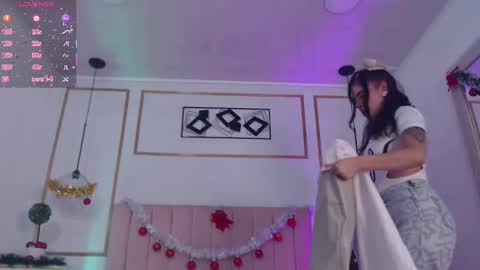 Isa Online 11pm to 5am Colombia time online show from December 2025 11:09:01 PM