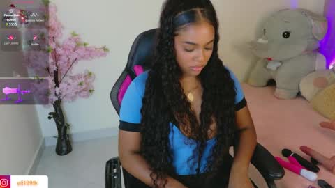 Snapshot of isabella_evon chatting on July 2026 04:03:02 AM Isabella-Rodriguez online show from July 2026 04:03:02 AM