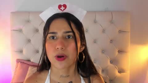 Snapshot of isabella_flowerss chatting on November 2025 08:52:02 PM online show from November 2025 08:52:02 PM