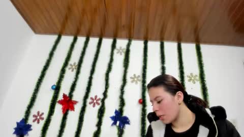 isabella_jaramillo online show from November 2025 12:16:02 PM