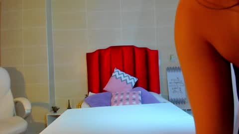 isabella montez online show from December 2024 09:20:02 PM