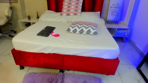 isabella montez online show from January 2025 03:17:02 PM