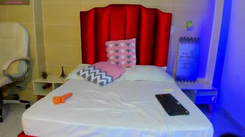 isabella montez online show from January 2025 06:06:02 PM