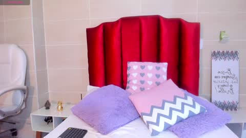 isabella montez online show from January 2025 12:07:02 PM