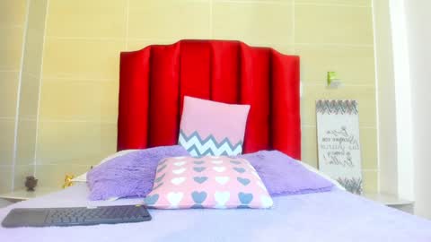 isabella montez online show from January 2025 12:16:01 PM