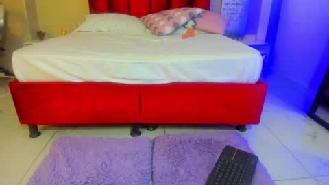 isabella montez online show from January 2025 03:04:01 PM