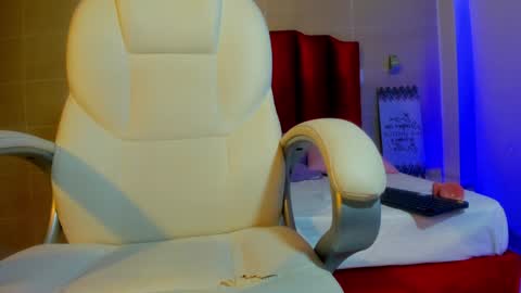 isabella montez online show from February 2025 06:08:02 PM