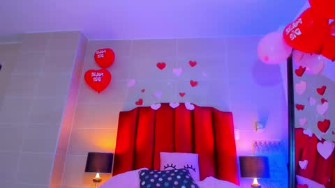 isabella montez online show from February 2025 03:39:02 PM