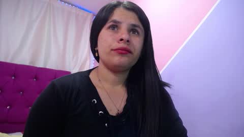 Snapshot of isabella_nice_ chatting on January 2025 01:43:01 AM abby online show from January 2025 01:43:01 AM