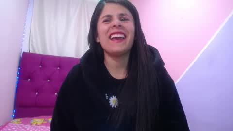 Snapshot of isabella_nice_ chatting on January 2025 01:48:01 AM abby online show from January 2025 01:48:01 AM