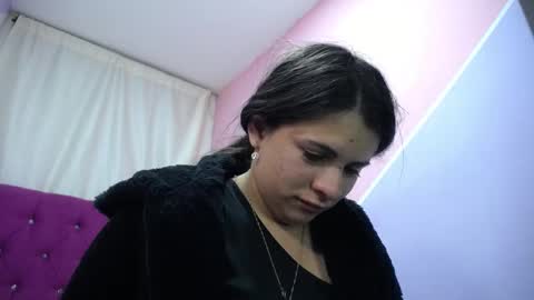 Snapshot of isabella_nice_ chatting on October 2025 11:57:01 PM abby online show from October 2025 11:57:01 PM