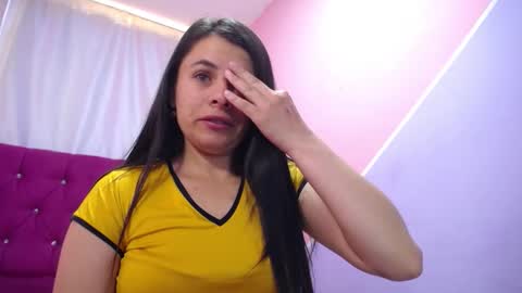 Snapshot of isabella_nice_ chatting on October 2025 02:53:01 PM abby online show from October 2025 02:53:01 PM