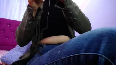 Snapshot of isabella_nice_ chatting on November 2025 02:49:01 PM abby online show from November 2025 02:49:01 PM