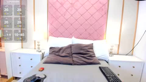 Snapshot of isabella_roa chatting on February 2026 03:24:01 AM Isabella online show from February 2026 03:24:01 AM