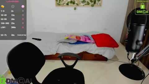 Snapshot of isabella_sweett_ chatting on November 2025 07:52:02 PM Isabella online show from November 2025 07:52:02 PM