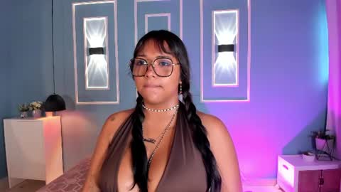 Snapshot of isabella_zc chatting on June 2026 11:46:02 AM isabella zc online show from June 2026 11:46:02 AM