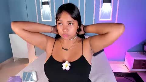 Snapshot of isabella_zc chatting on June 2026 11:42:01 AM isabella zc online show from June 2026 11:42:01 AM