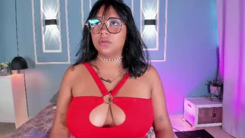 Snapshot of isabella_zc chatting on July 2026 12:02:02 PM isabella zc online show from July 2026 12:02:02 PM