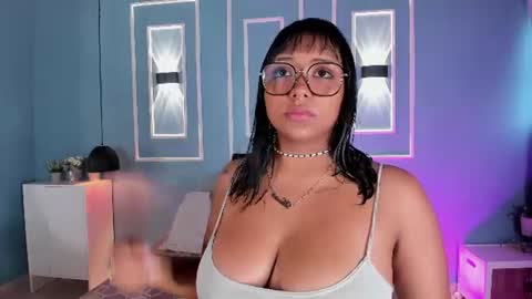 Snapshot of isabella_zc chatting on July 2026 11:59:01 AM isabella zc online show from July 2026 11:59:01 AM