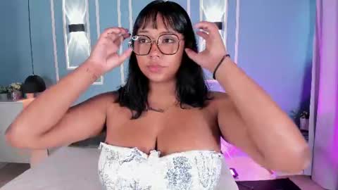 Snapshot of isabella_zc chatting on July 2026 11:50:02 AM isabella zc online show from July 2026 11:50:02 AM