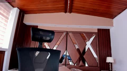 Isabella  Everyday From 0530 to 1430 Col Time online show from April 2026 07:58:02 PM