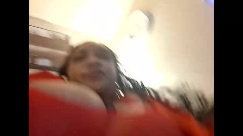 Isabella online show from October 2025 11:44:01 AM