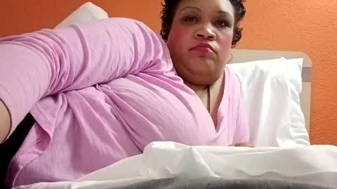 Isabella online show from February 2026 11:34:02 PM