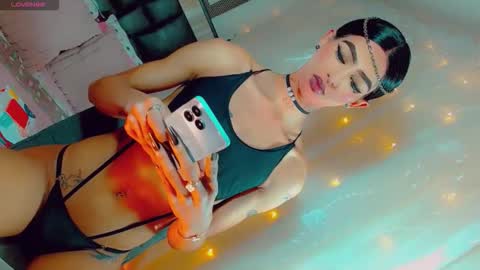 Snapshot of isabellagirs chatting on January 2026 06:38:02 AM isabellagirs online show from January 2026 06:38:02 AM